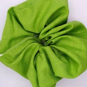 🦋SOLD🦋SCRUNCHIE | Green Hair Scrunchie